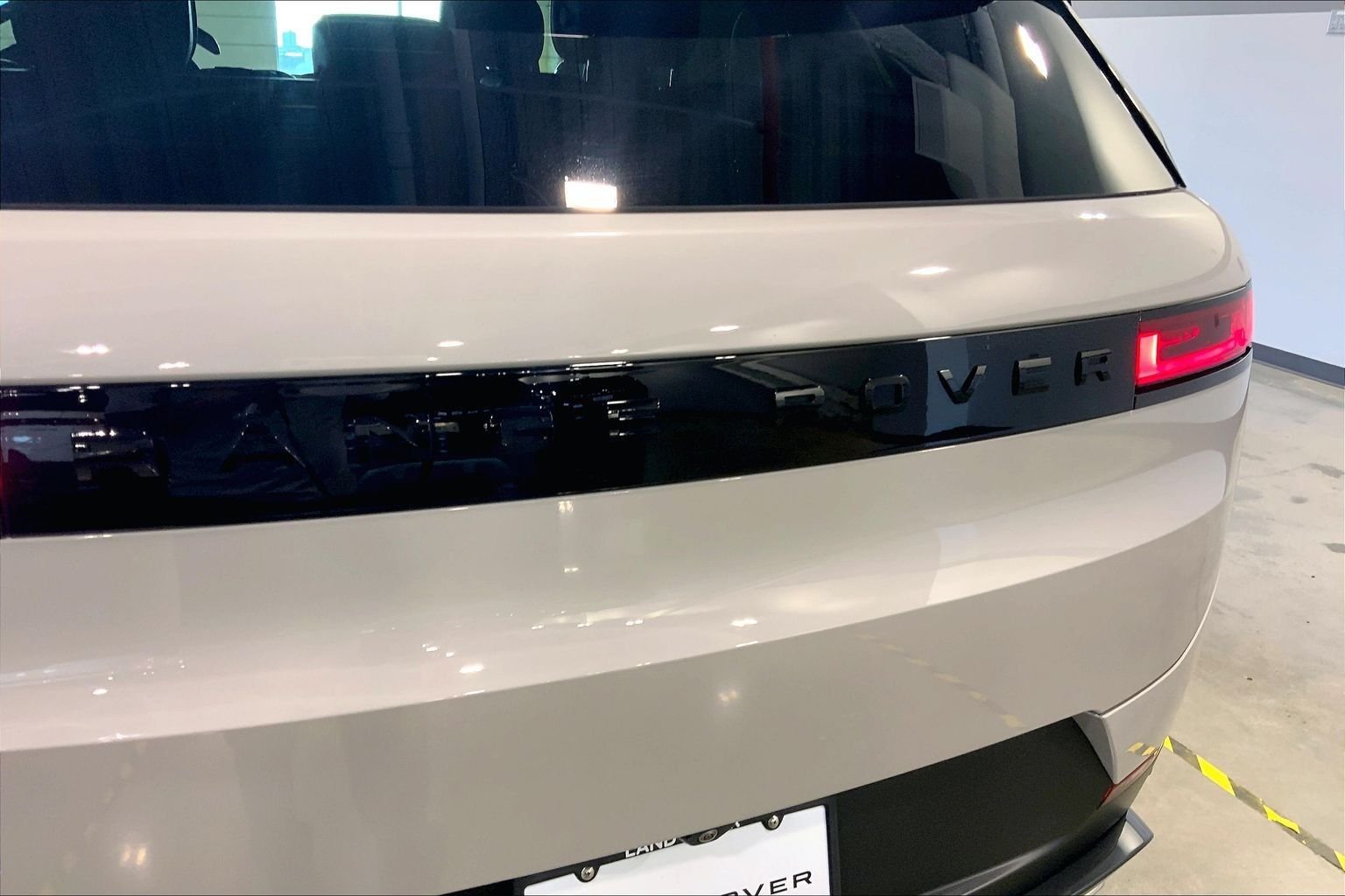 Certified Used 2025 Borasco Gray Metallic Land Rover SE image 31