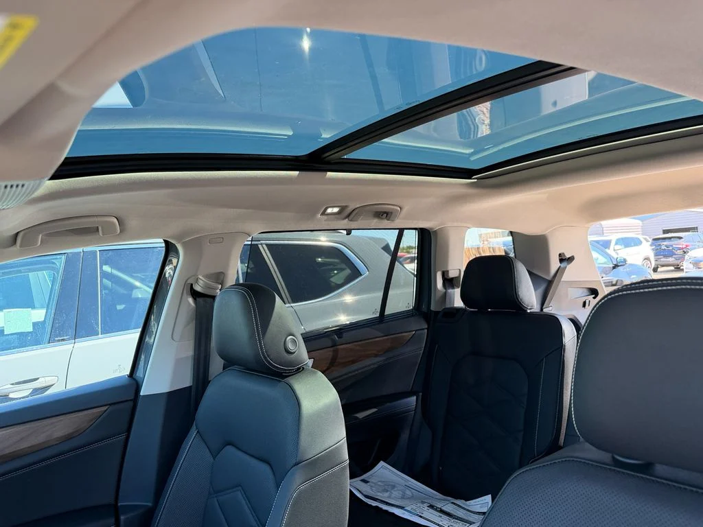 New 2026 Pure Gray Volkswagen 2.0T SE w/Technology image 24