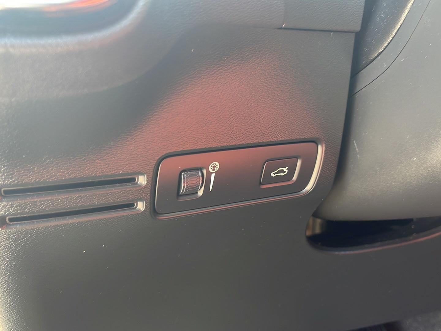 2019 Volvo XC40 Momentum - Photo 22