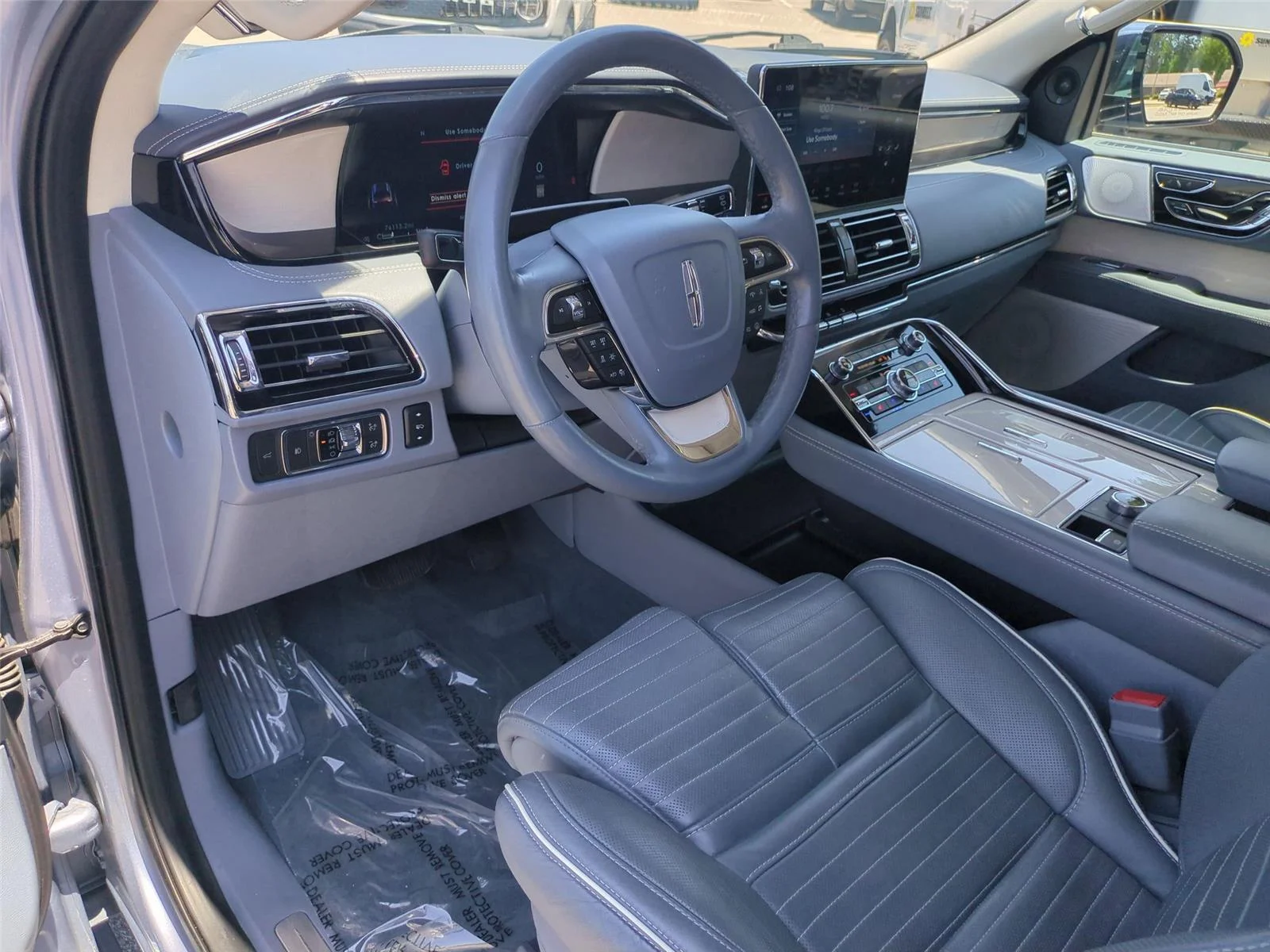 Used 2022 Chroma Crystal Blue Metallic Premium Colorant Lincoln Black Label image 19