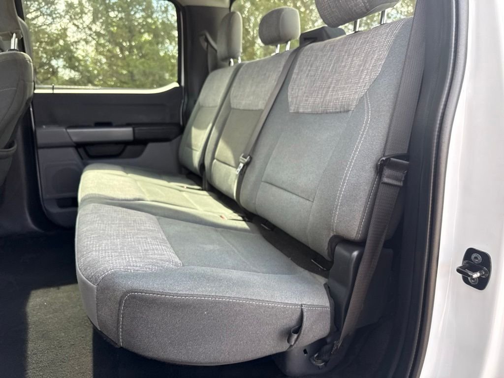 Used 2024 Oxford White Ford XLT image 30