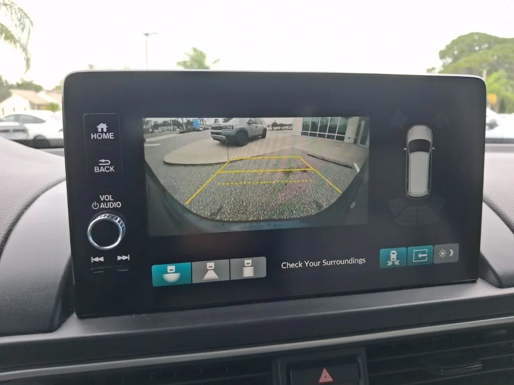 Used 2023 Blue Honda EX-L image 28