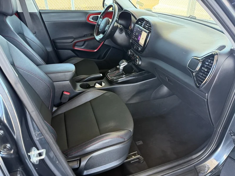 Used 2023 Gravity Gray Kia GT-Line image 20
