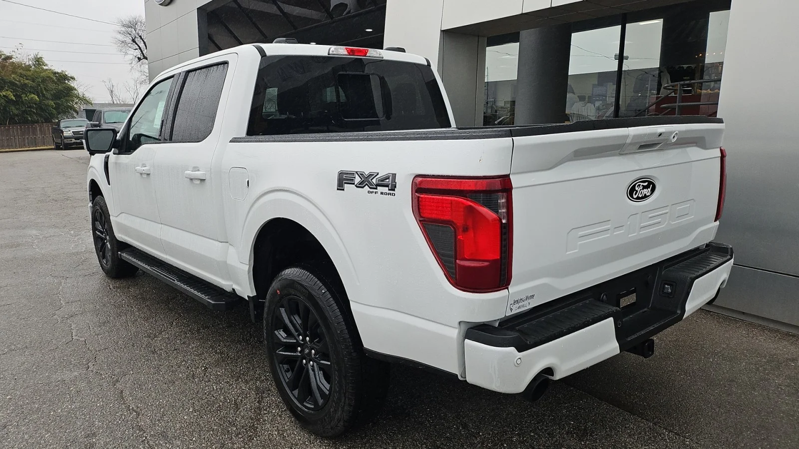 New 2026 Oxford White Ford XLT 4WD image 4