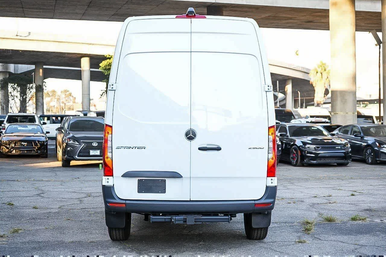 New 2026 Arctic White Mercedes-Benz Cargo 144WB High Roof RWD 2.0L I4 Diesel Turbo SO image 7