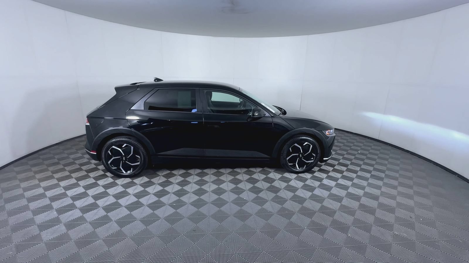 Certified Used 2023 Abyss Black Hyundai SEL image 9
