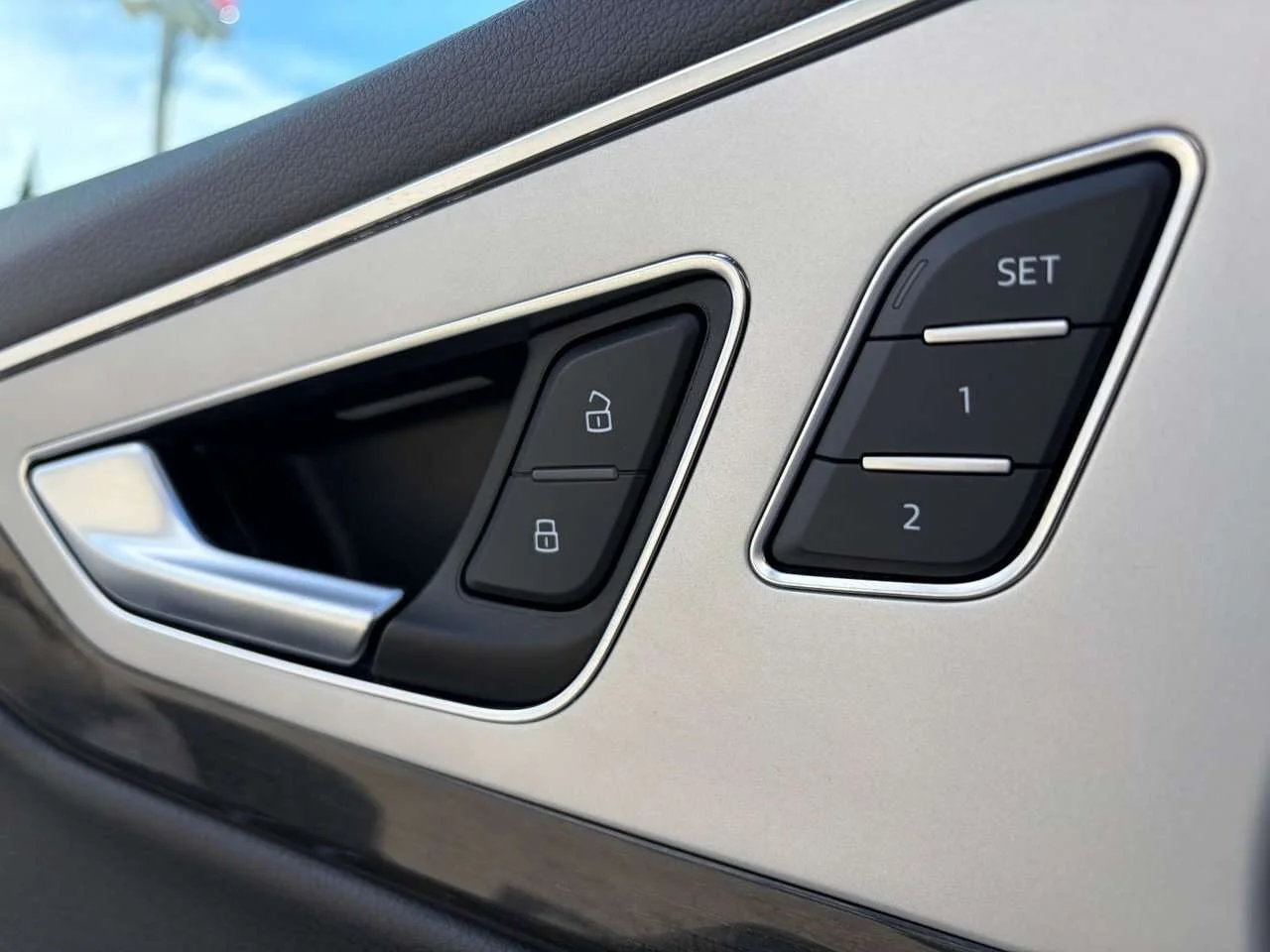 Used 2018 Glacier White Metallic Audi Technik image 30