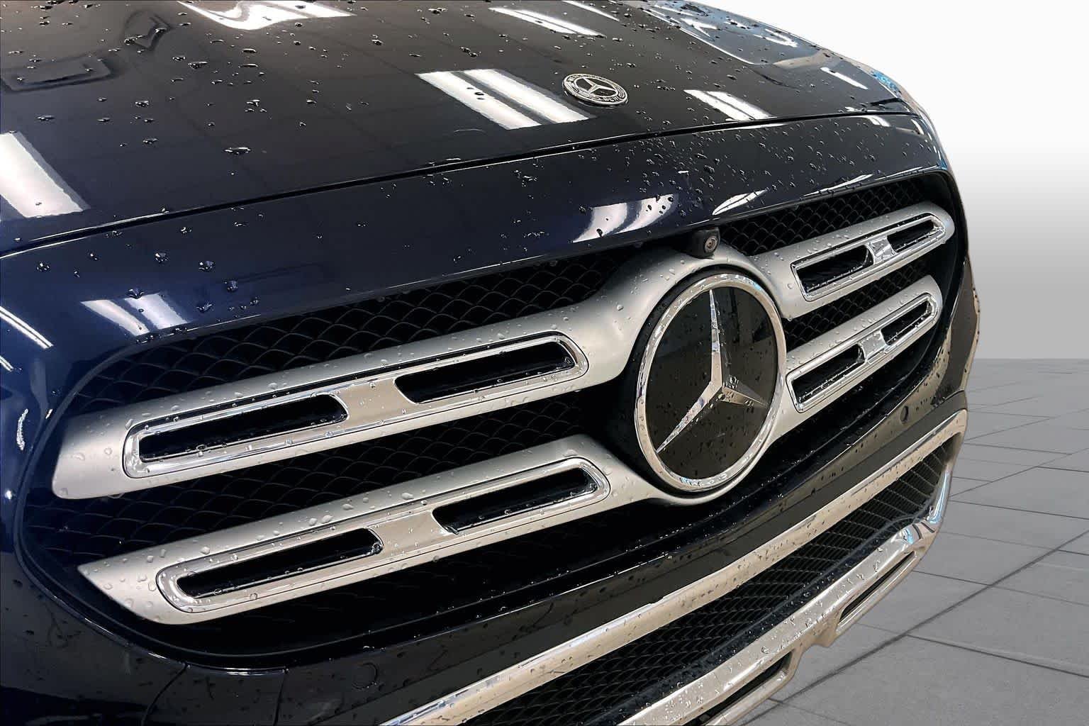 Used 2022 Nautical Blue Metallic Mercedes-Benz E 450 image 28