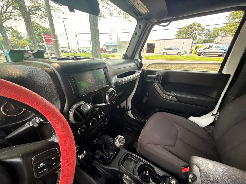 Used 2013 White Jeep Sport image 19