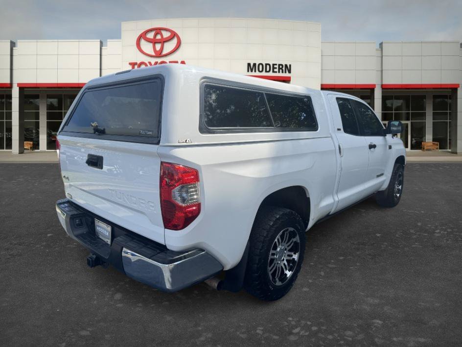 Used 2014 Super White Toyota SR5 image 5