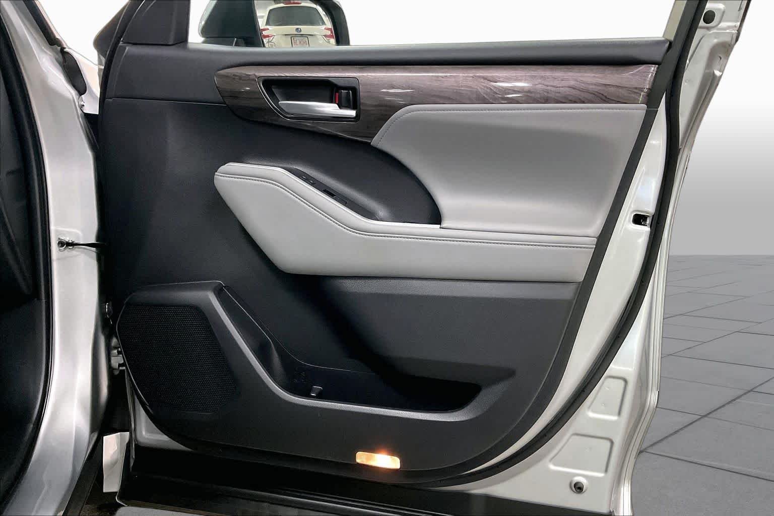 Used 2023 Celestial Silver Metallic Toyota Hybrid Limited image 23
