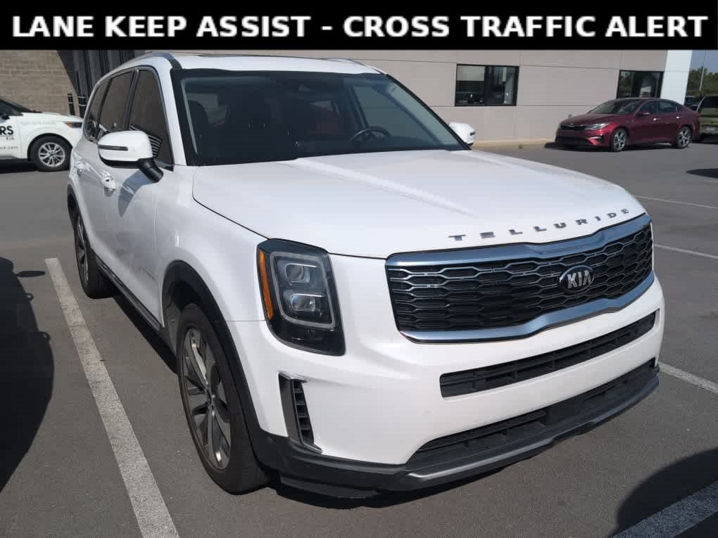 Used 2021 Glacial White Pearl Kia EX image 3