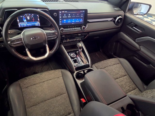 Used 2023  Chevrolet Z71 image 14