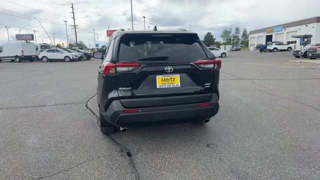 2024 Toyota RAV4 XLE - Photo 7