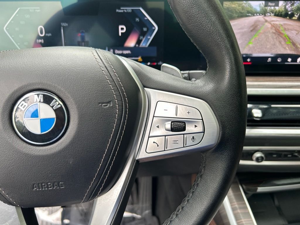 Used 2024 Black BMW xDrive40i image 22