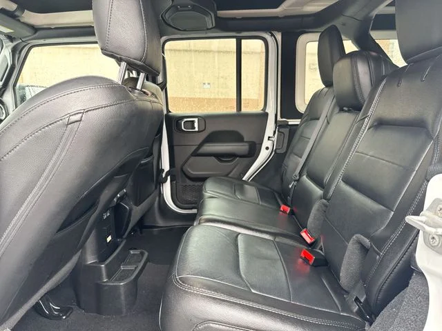 Certified Used 2022 White/off-white Jeep Unlimited Sahara Altitude image 23
