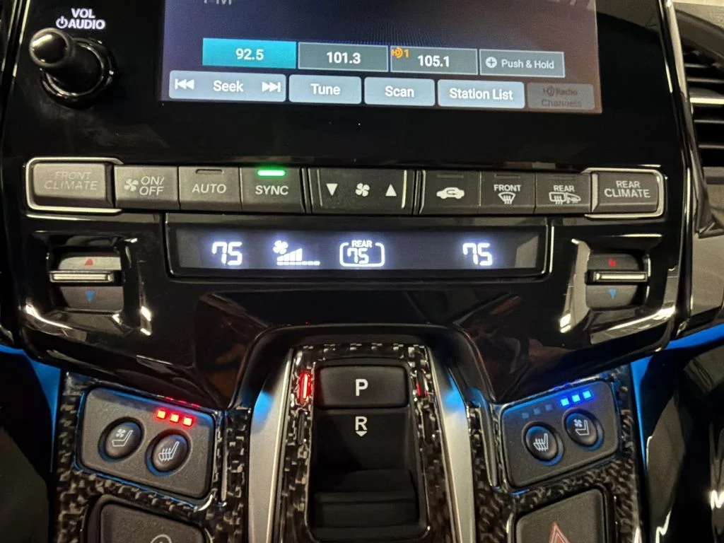 Used 2023 Gray Honda Elite image 27