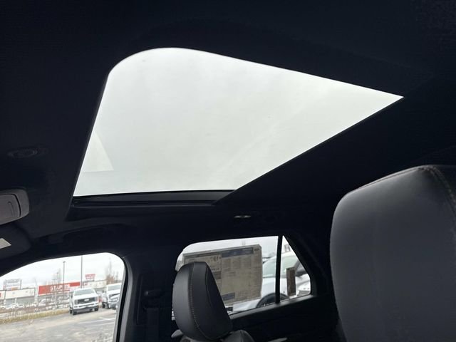 New 2026 Carbonized Gray Metallic Ford ST-Line image 11