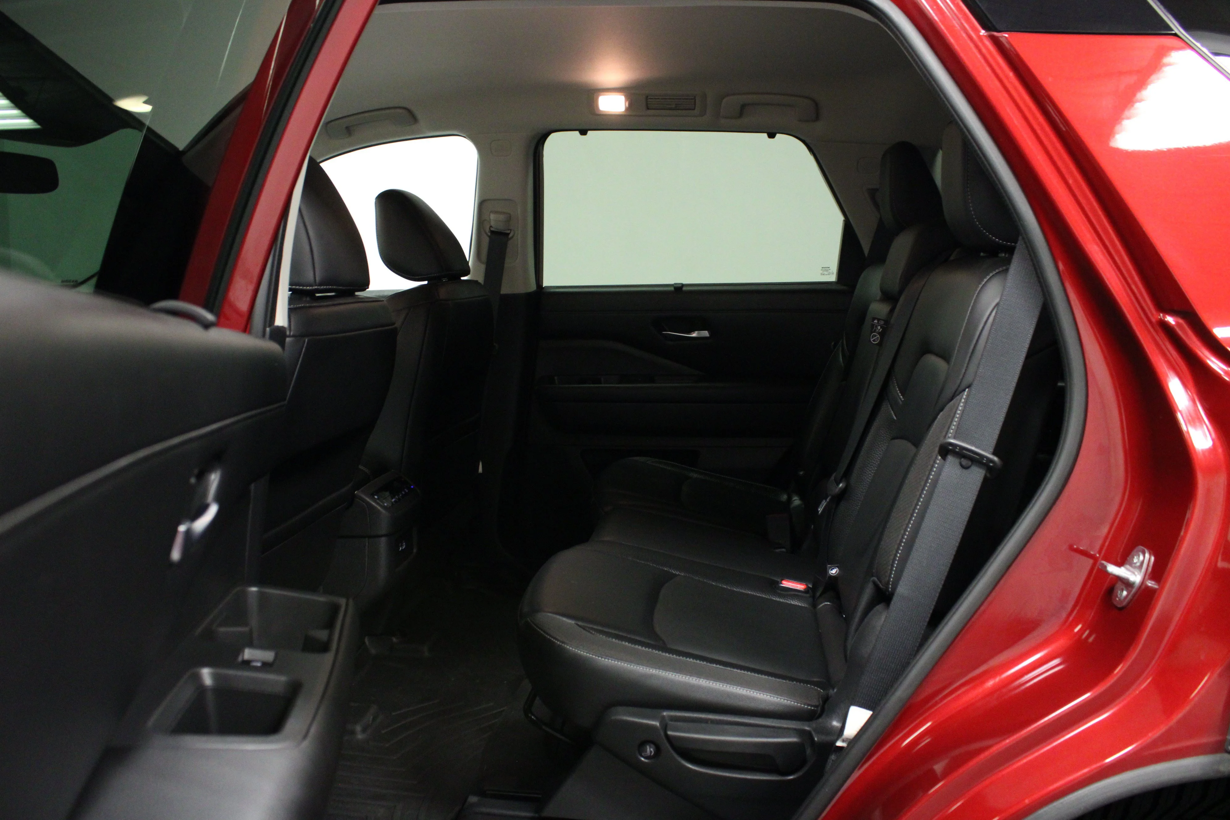 Used 2022 Scarlet Ember Tintcoat Nissan SL image 13