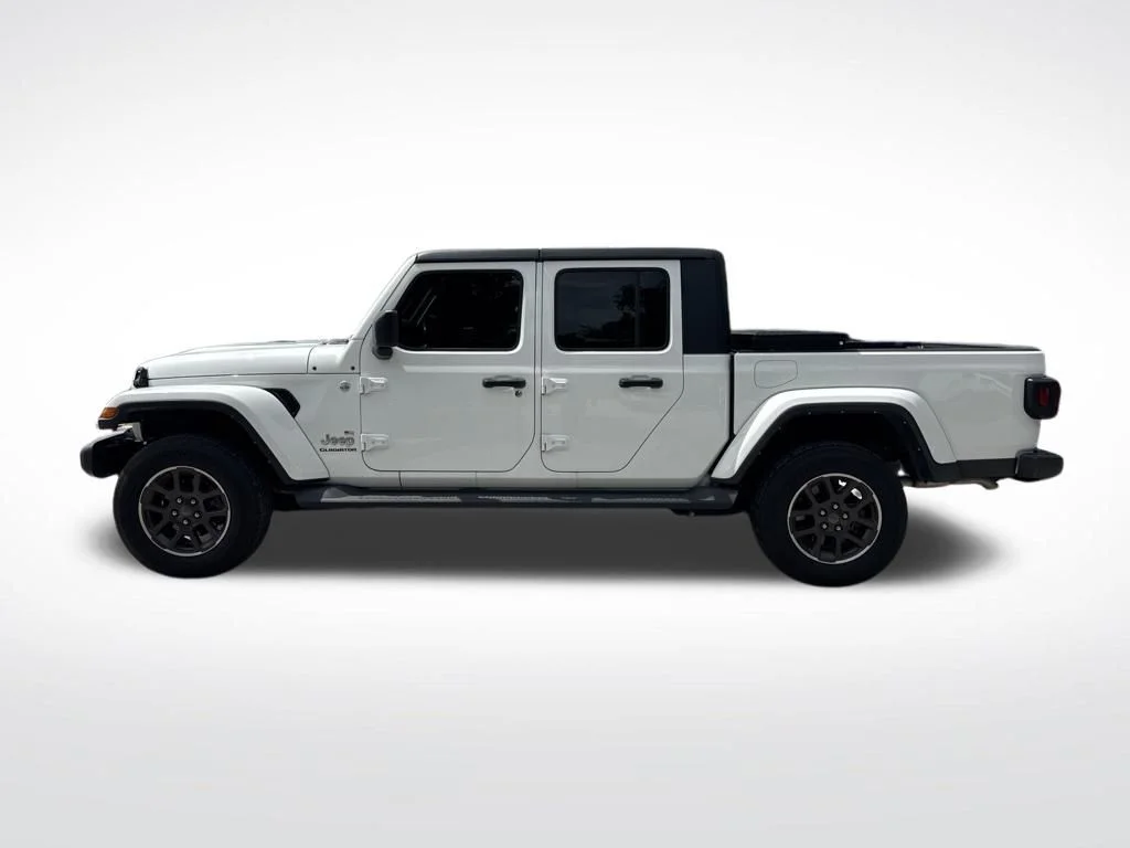 Used 2022 Bright White Clearcoat Jeep Overland image 8