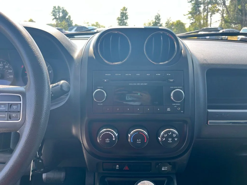 Used 2012 Gray Jeep Sport image 20