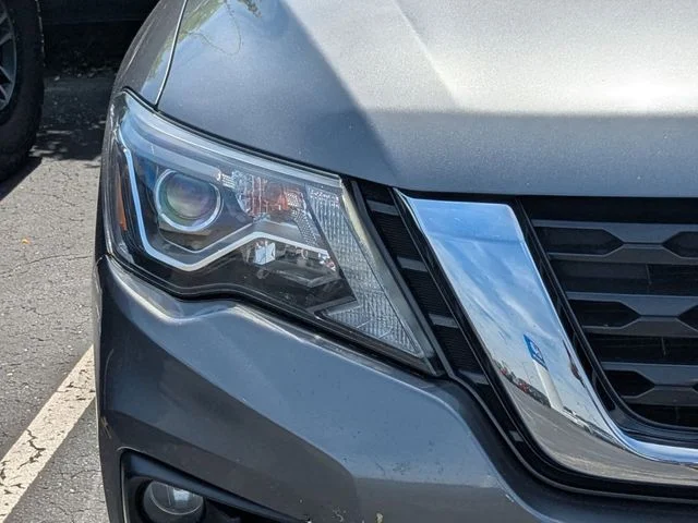 Used 2018 Gun Metallic Nissan SV image 4