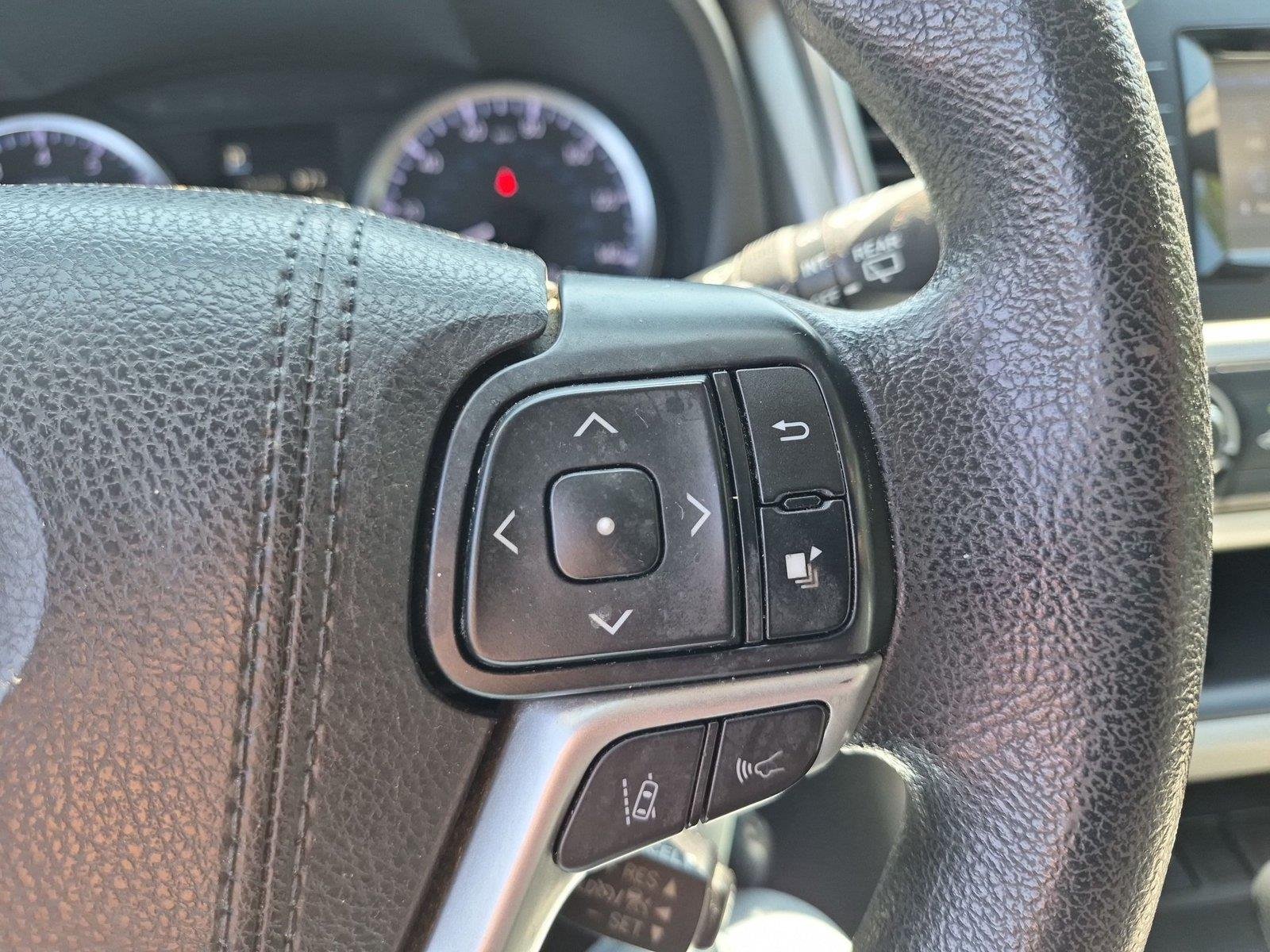 Used 2017 Midnight Black Metallic Toyota LE image 21