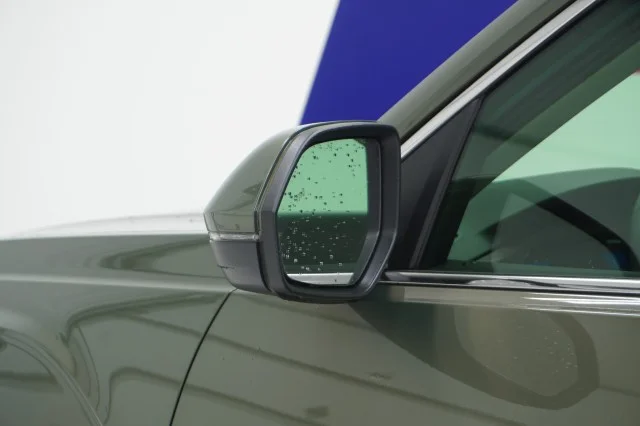 New 2026 Avocado Green Pearl Volkswagen 2.0T SEL image 13