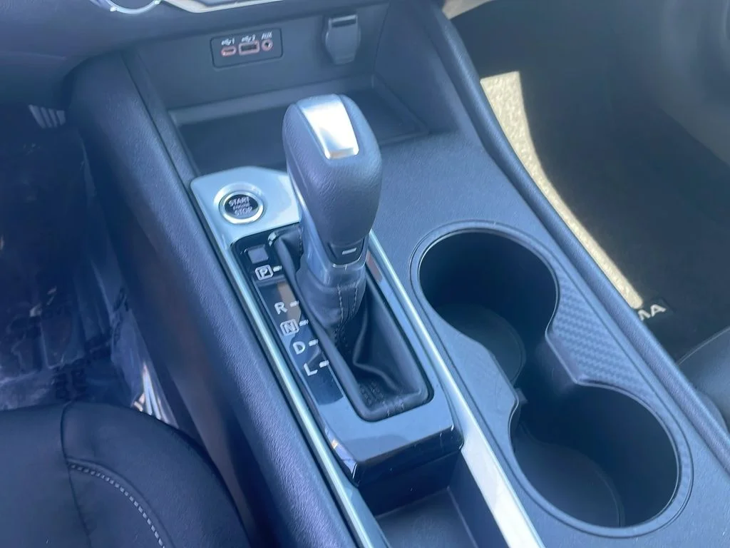 2025 Nissan Altima SV - Photo 20