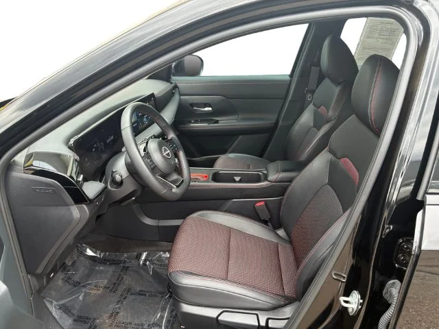 Used 2025 Black Nissan SR image 8