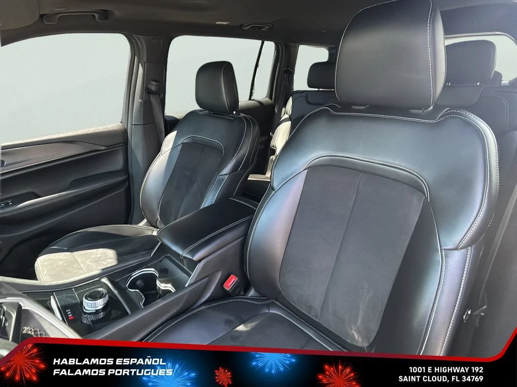 Used 2024 Black Jeep Altitude X 4x4 image 20