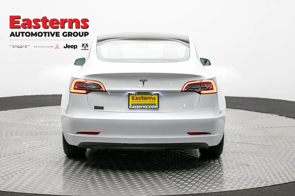 Used 2023 White Tesla Base image 6
