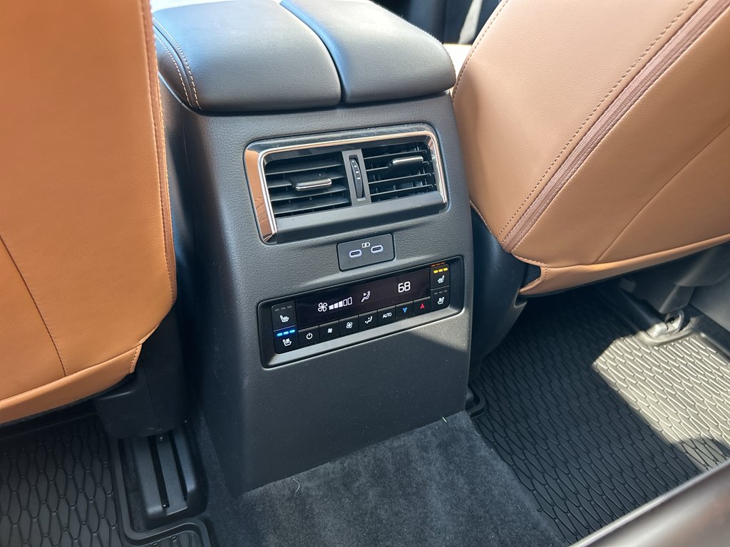 Used 2025 Platinum Quartz Mazda S Premium Plus Package image 19