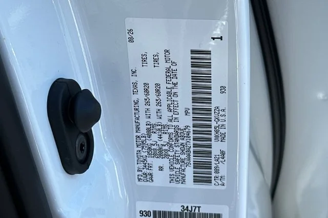 New 2026 Wind Chill Pearl <sup>1</sup> Toyota  Platinum image 34