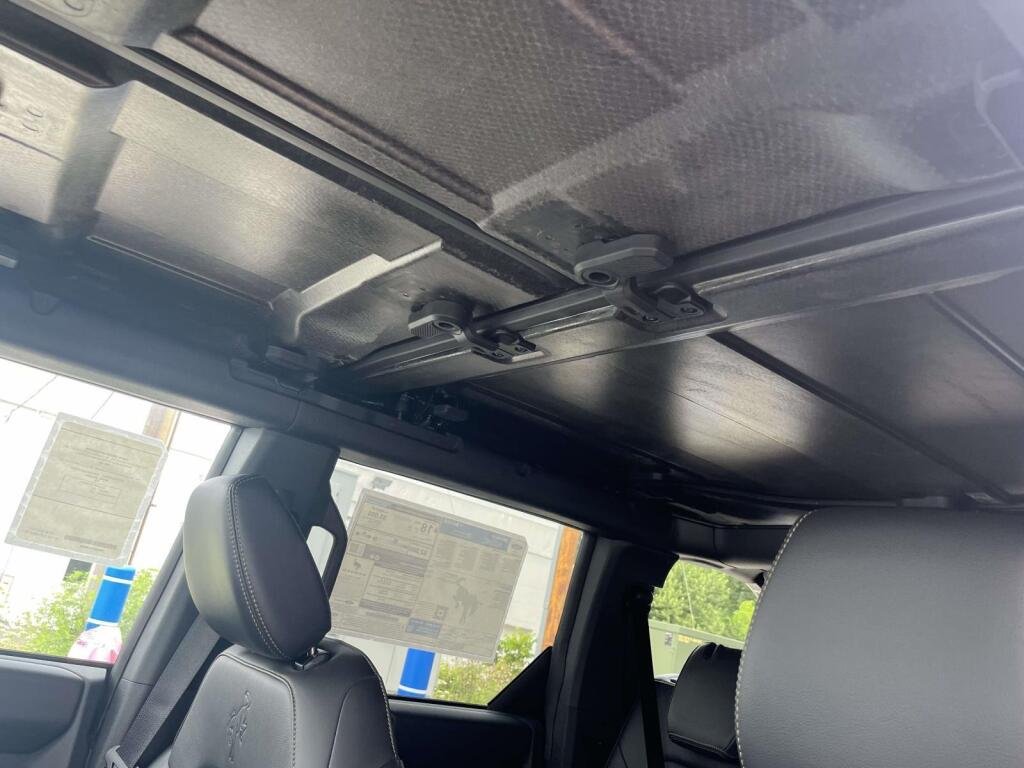 New 2025 Carbonized Gray Metallic Ford Badlands image 5