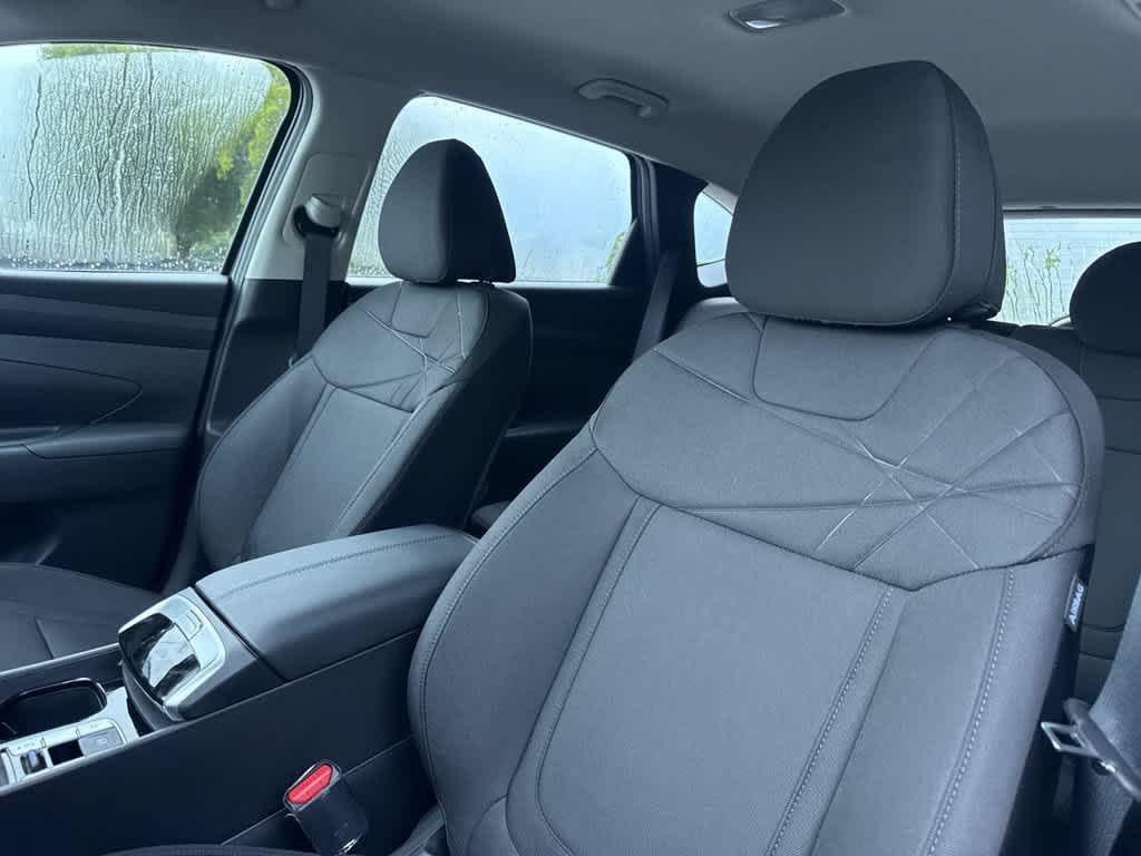New 2026 Hampton Gray Hyundai SE FWD image 14