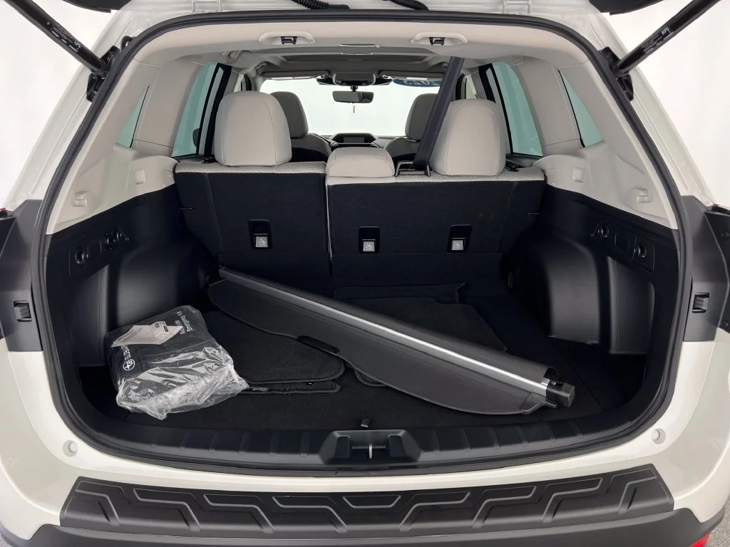 Certified Used 2023 White Subaru Premium image 25