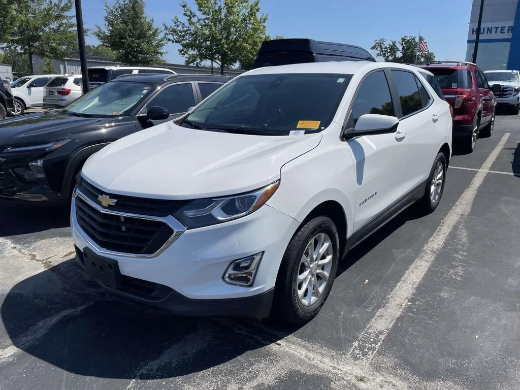 Used 2021 Summit White Chevrolet LT image 3