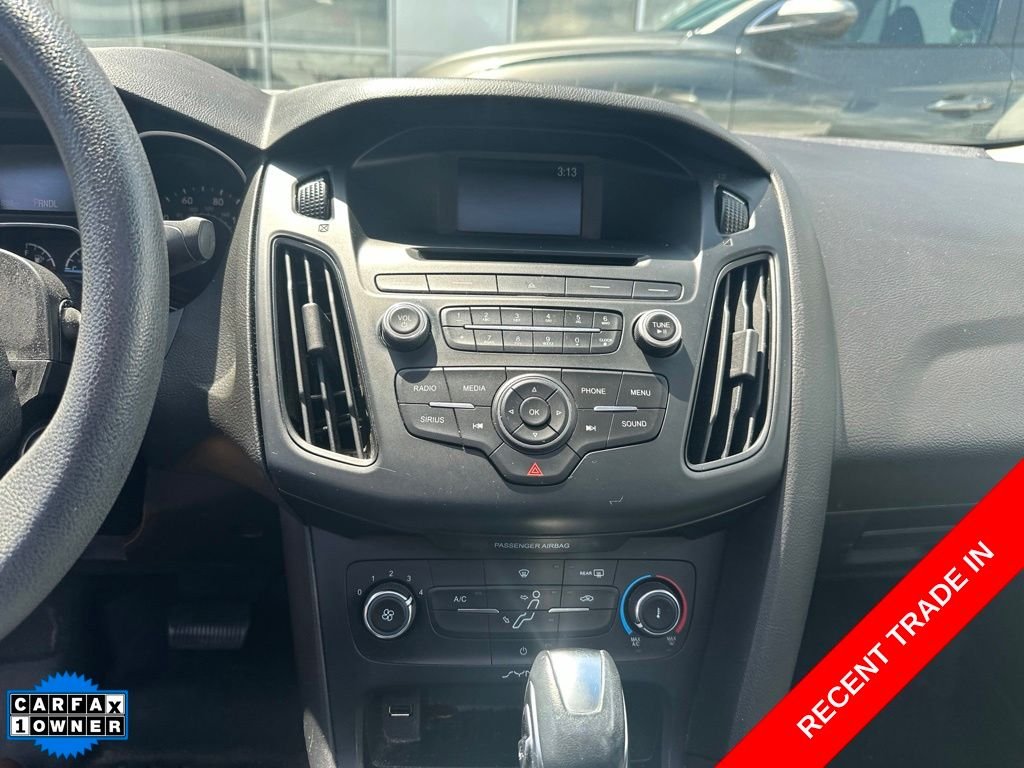 Used 2016 Black Ford SE image 5