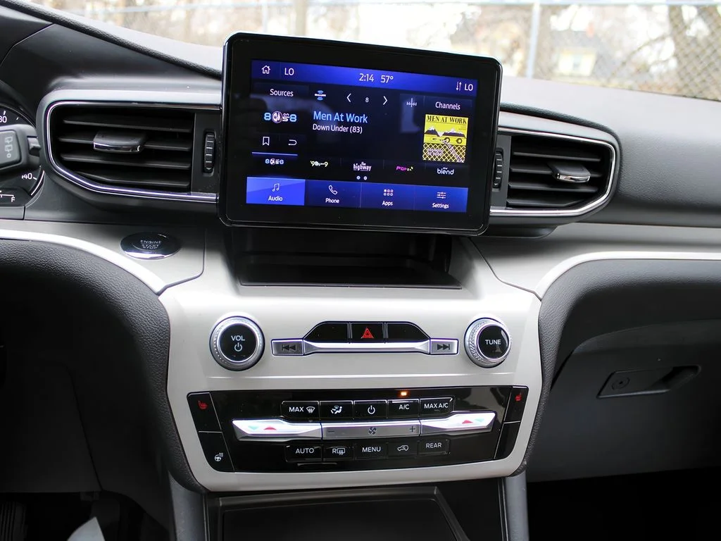 2024 Ford Explorer XLT - Photo 19