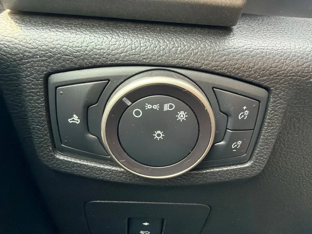 Used 2017 Oxford White Ford Raptor image 20