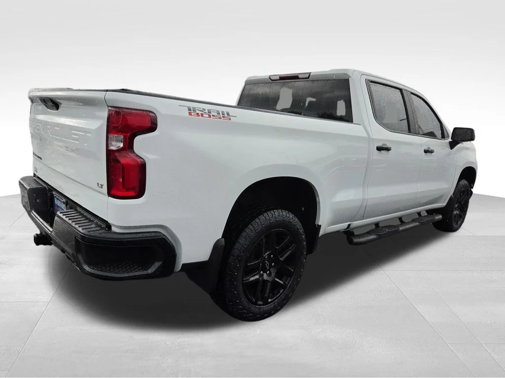Used 2021 Summit White Chevrolet LT Trail Boss image 4