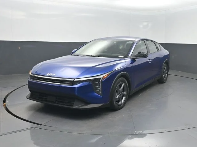 Used 2025 Blue Kia LXS image 2