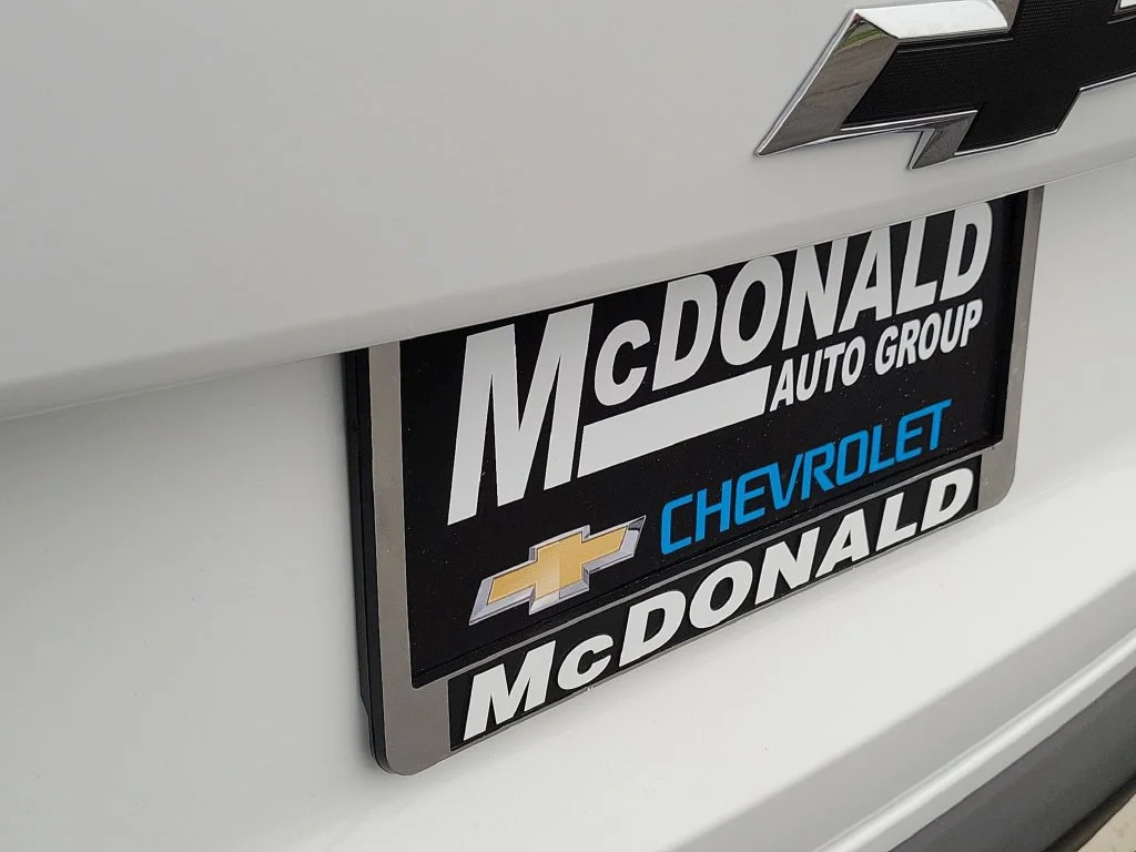 New 2026 Summit White Chevrolet ACTIV image 30
