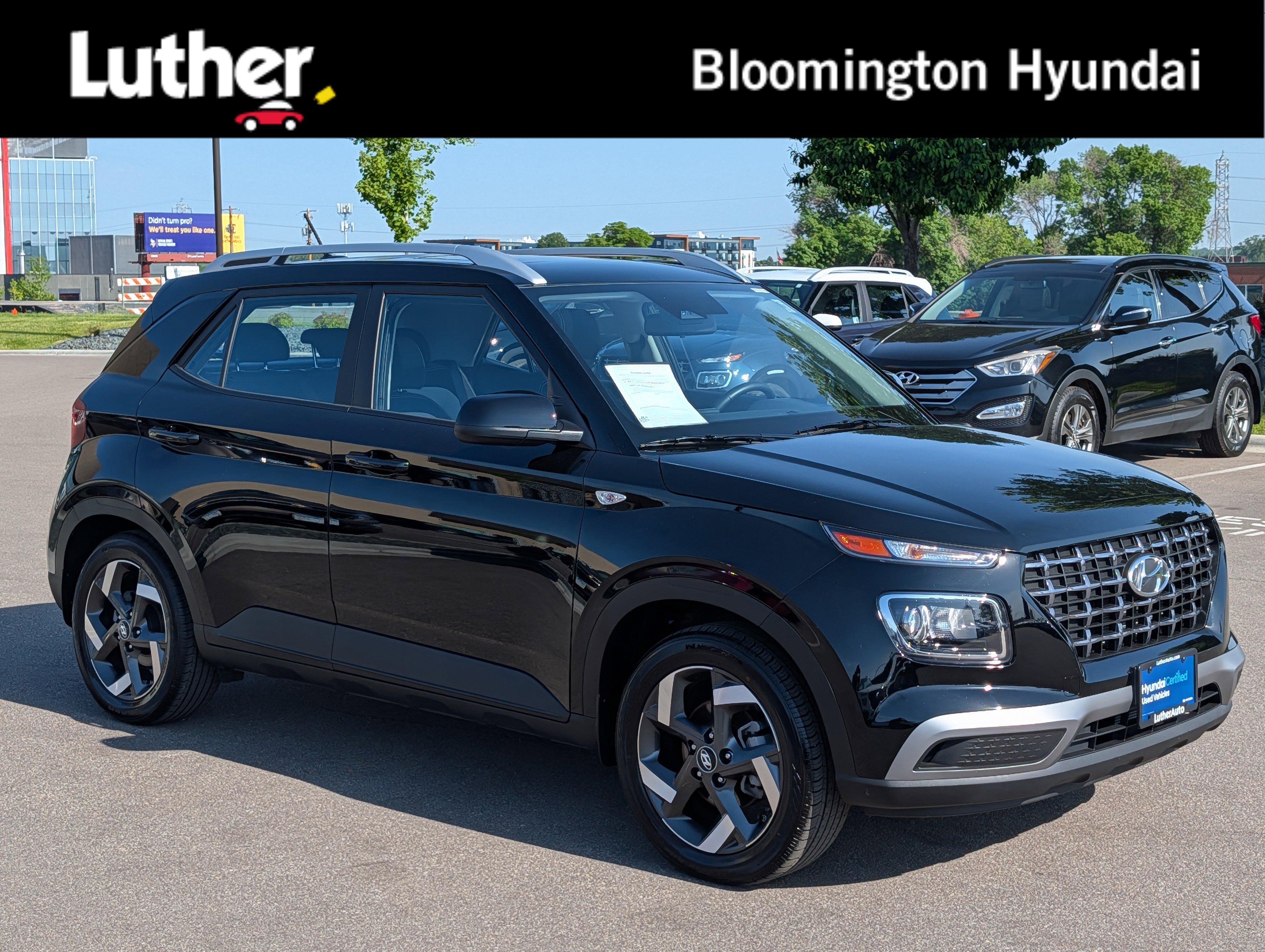 2026 Hyundai Venue SEL w/ 2-Tone Roof IVT's photo