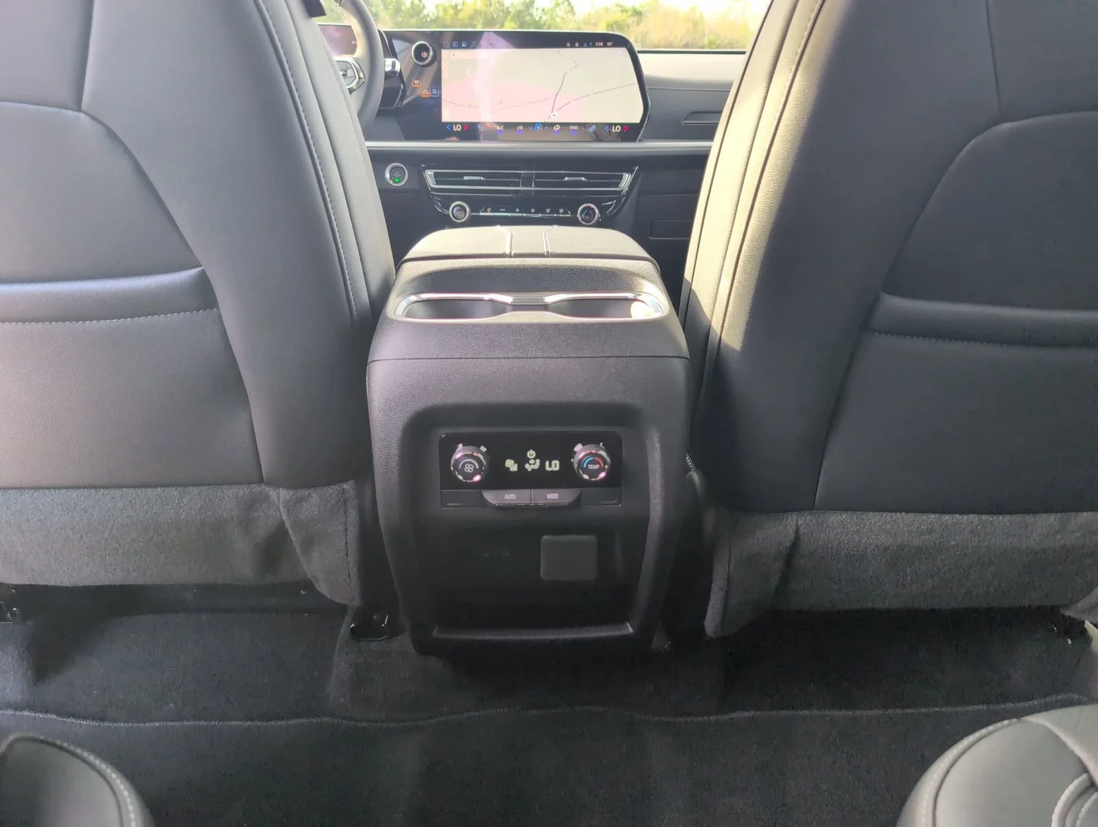 2026 Chevrolet Traverse LT - Photo 31