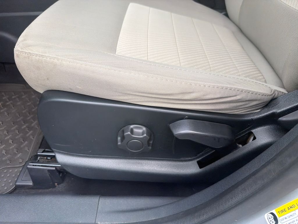 Used 2022 Silver Ford S image 4