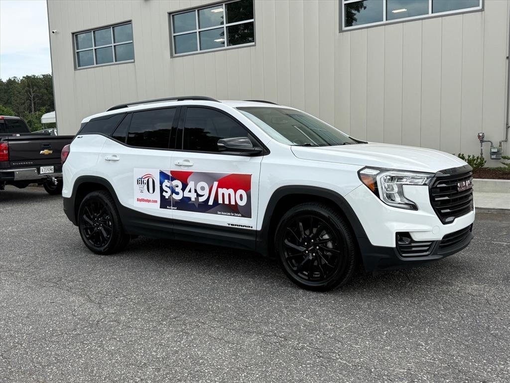 2023 GMC Terrain SLT FWD's photo