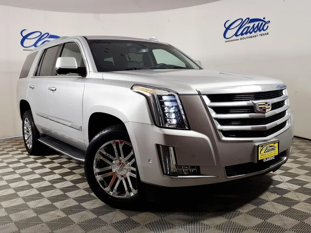 Pre-Owned 2018 Cadillac Escalade Base