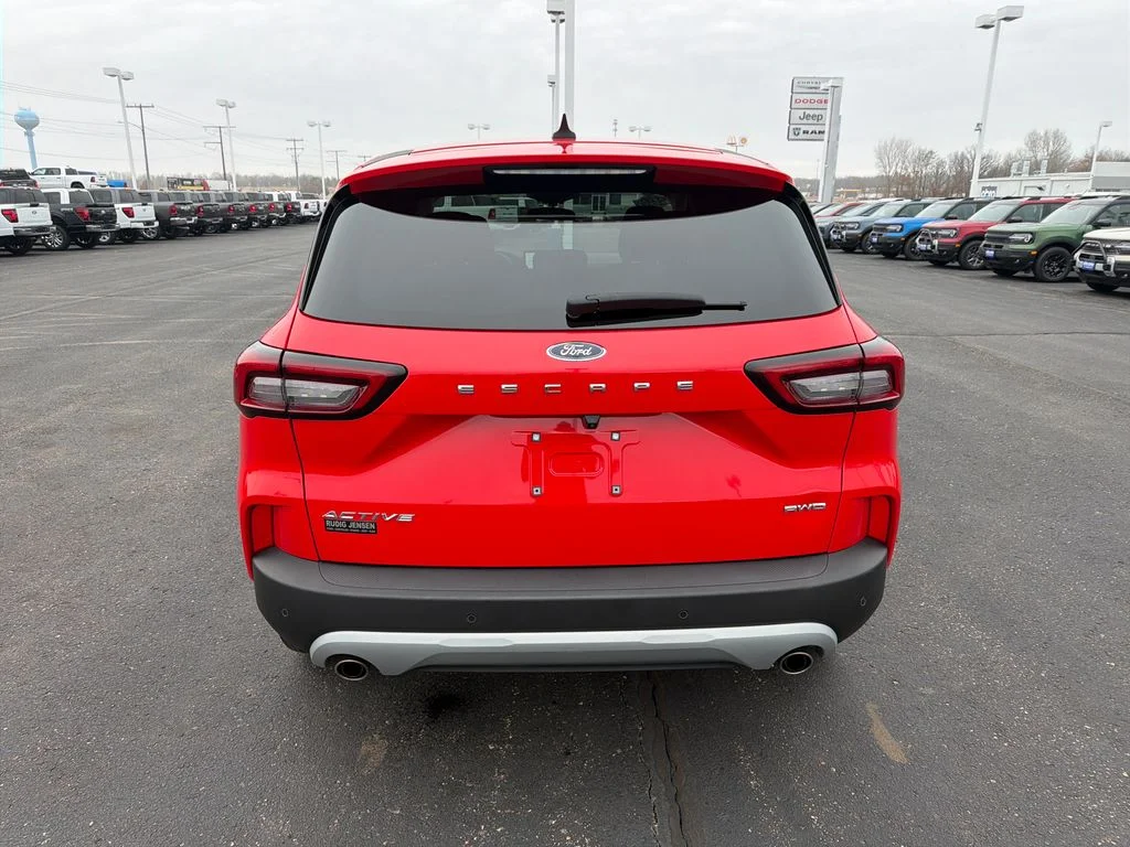 Used 2024 Red Ford Active image 4